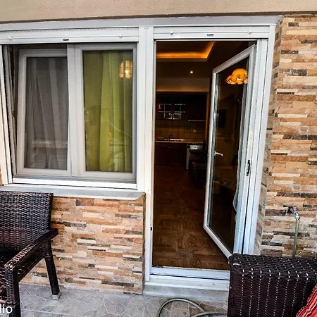 Menios And Apartament *