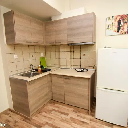 Apartament Menios And