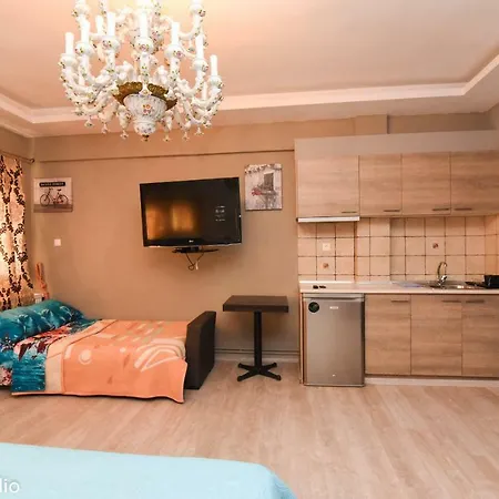 Apartament Menios And *
