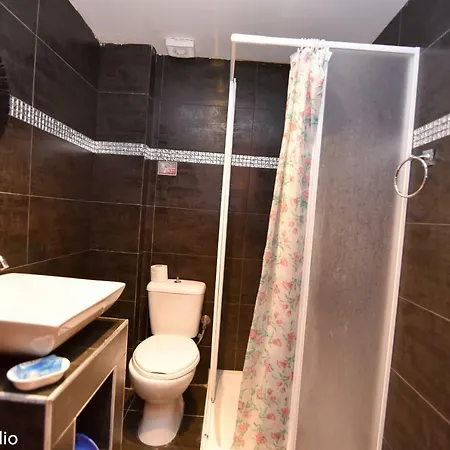 Menios And Apartament