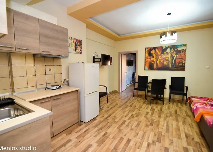 Apartment Menios And
